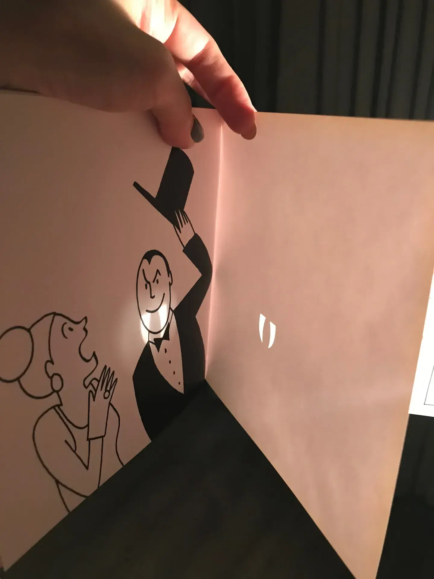 《Tout s'éclaire》
